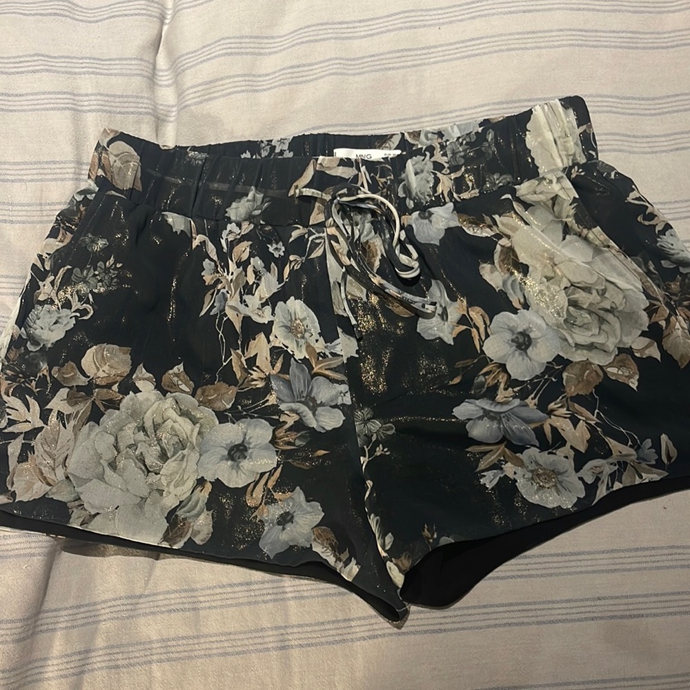 Mango Shorts
